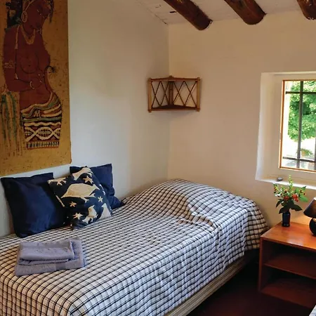 Nyaraló Cozy In Chateauneuf De Grasse With Kitchen
