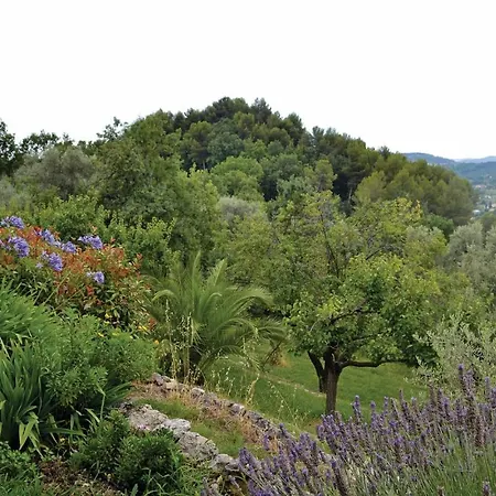 Nyaraló Cozy In Chateauneuf De Grasse With Kitchen