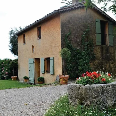 Cozy In Chateauneuf De Grasse With Kitchen Nyaraló