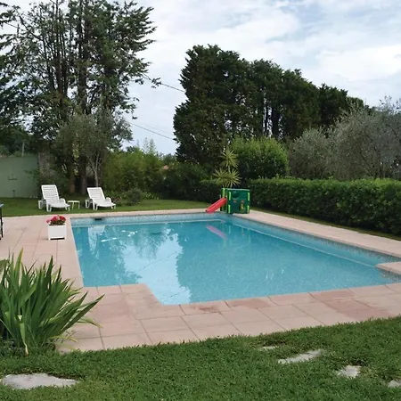 Cozy In Chateauneuf De Grasse With Kitchen Nyaraló